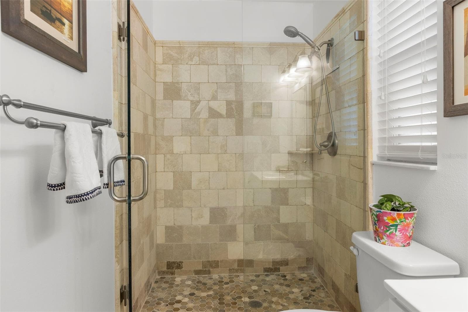 422 KENTUCKY AVENUE — photo 15 of 42