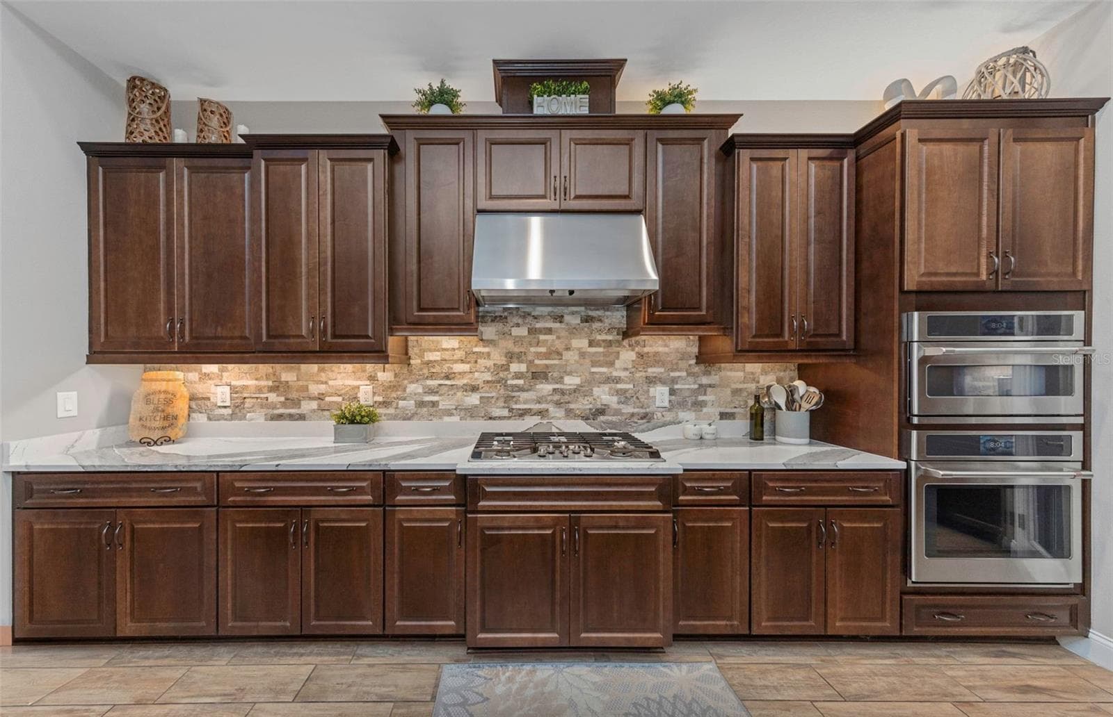4042 WOODLAND RETREAT BOULEVARD — photo 9 of 93
