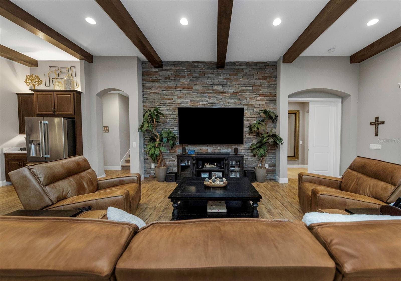 4042 WOODLAND RETREAT BOULEVARD — photo 13 of 93