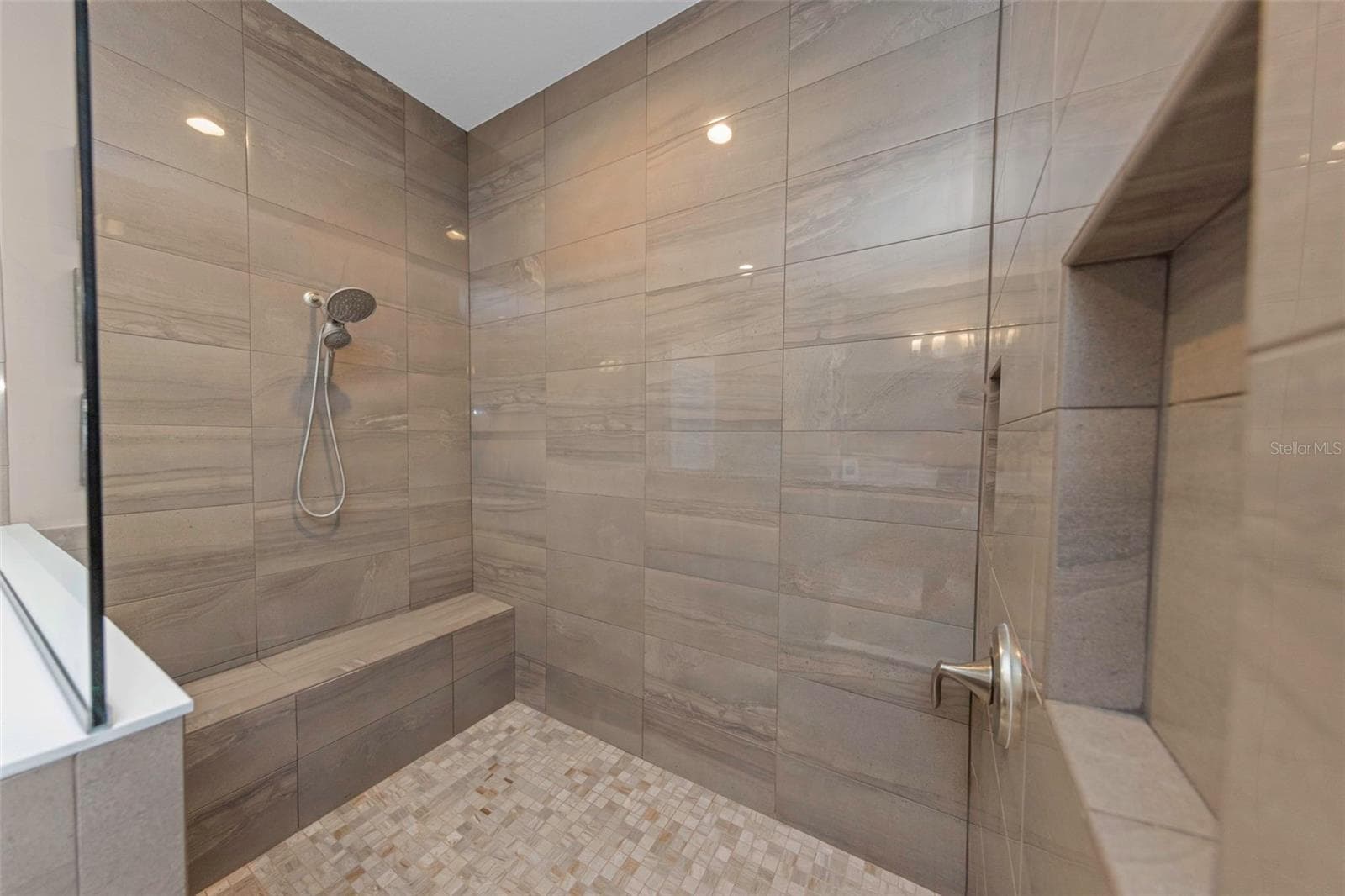 4042 WOODLAND RETREAT BOULEVARD — photo 61 of 93
