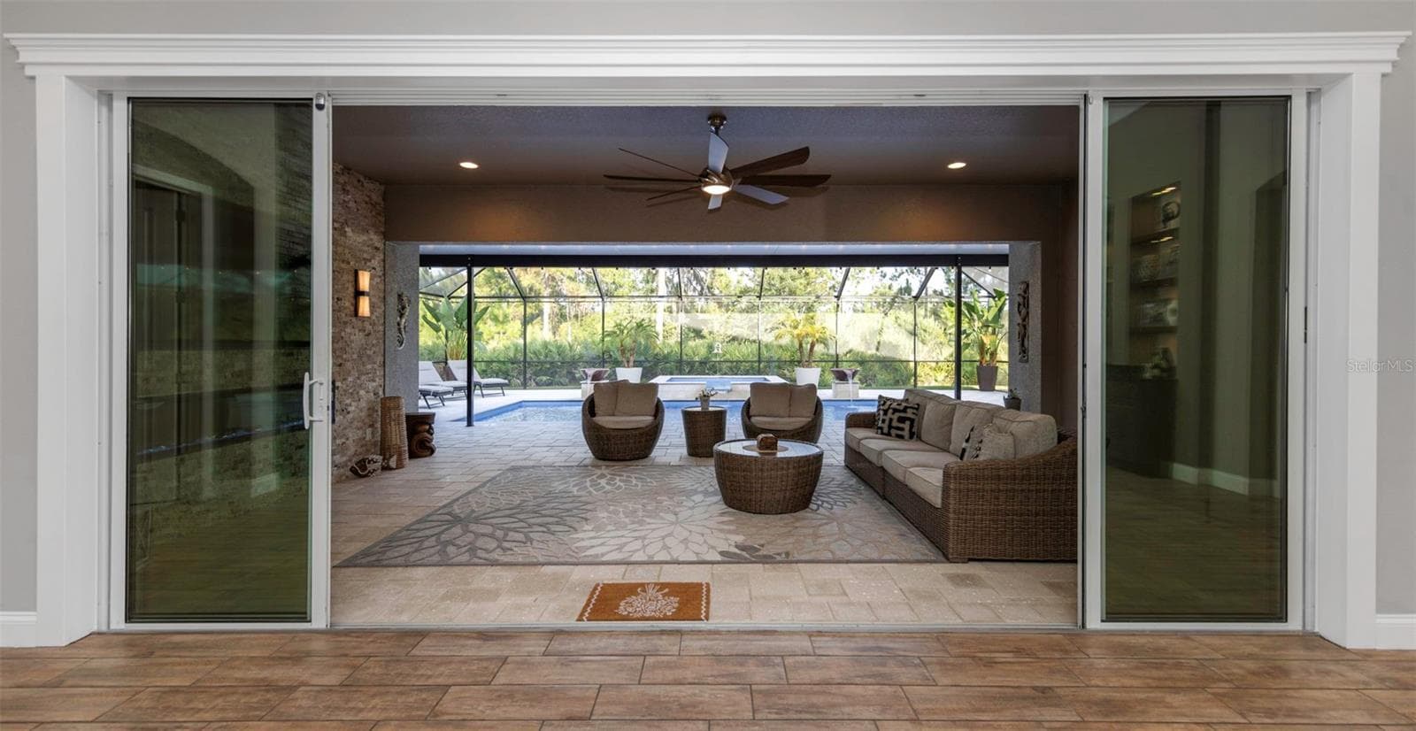 4042 WOODLAND RETREAT BOULEVARD — photo 18 of 93