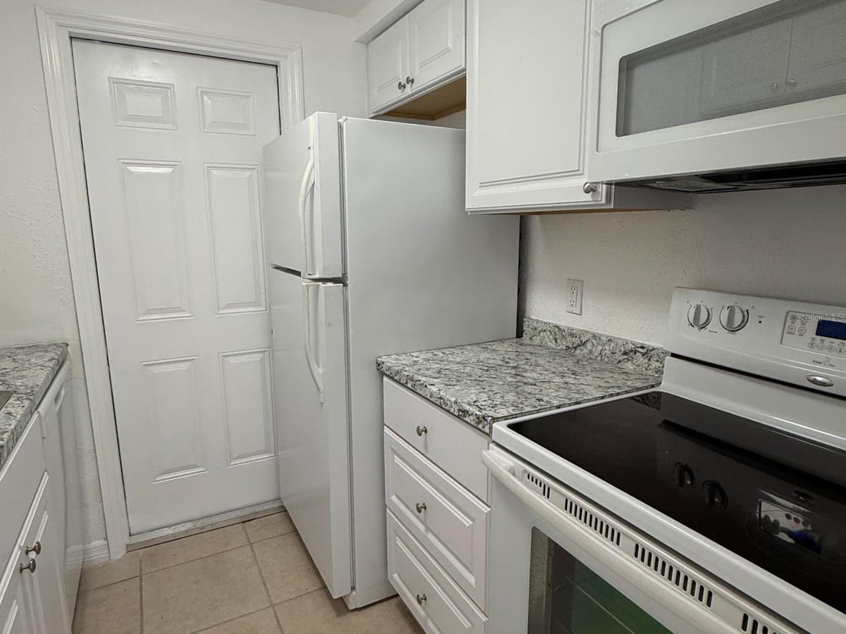 4954 BITNER STREET — photo 12 of 27