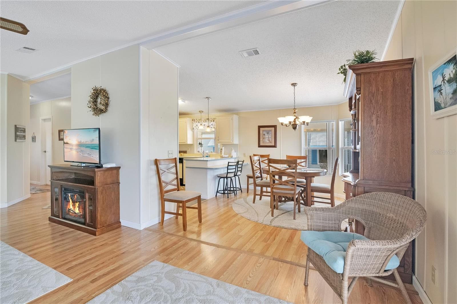 642 POLO PARK EAST BOULEVARD — photo 7 of 48