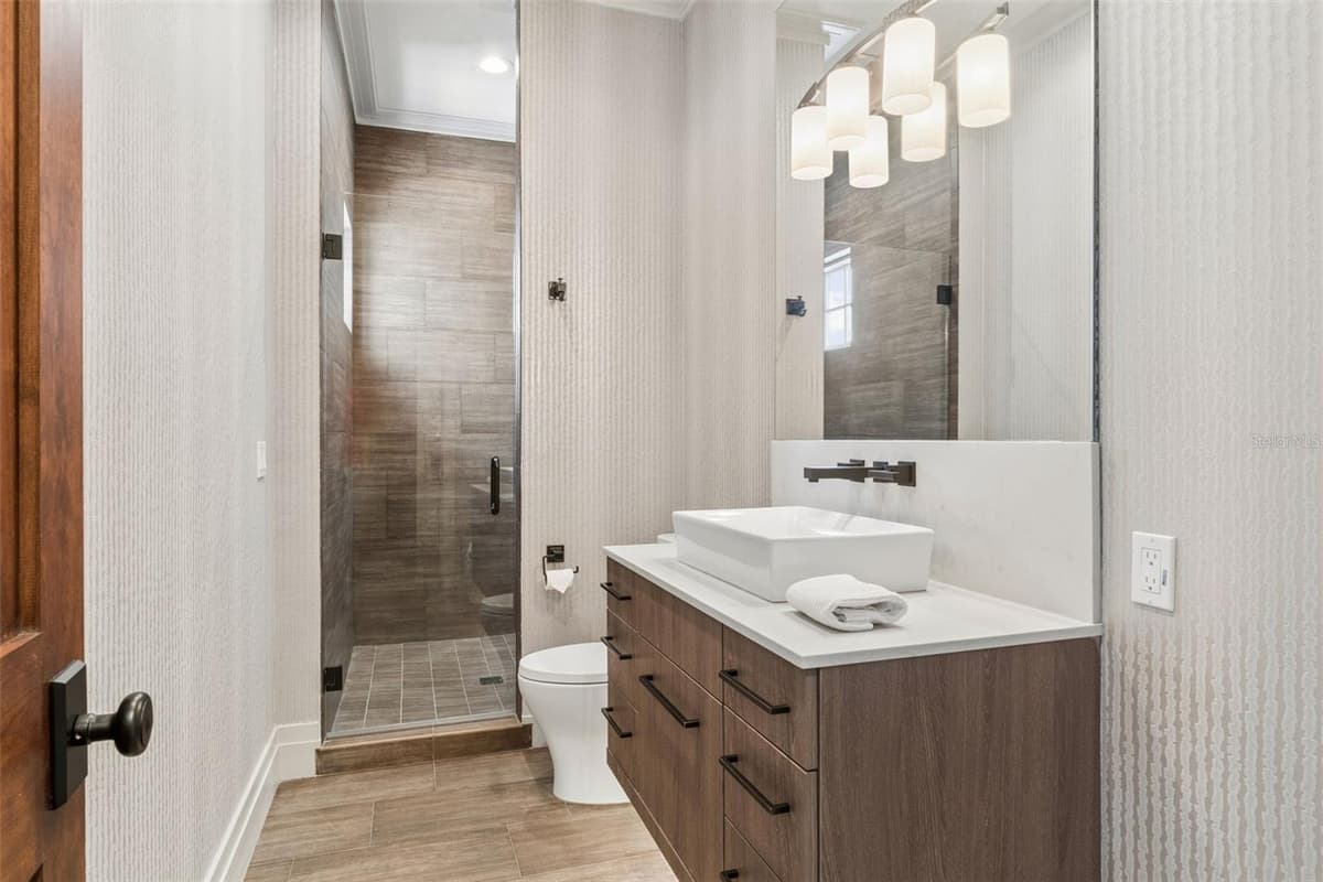 9236 BAY POINT DRIVE — photo 51 of 95