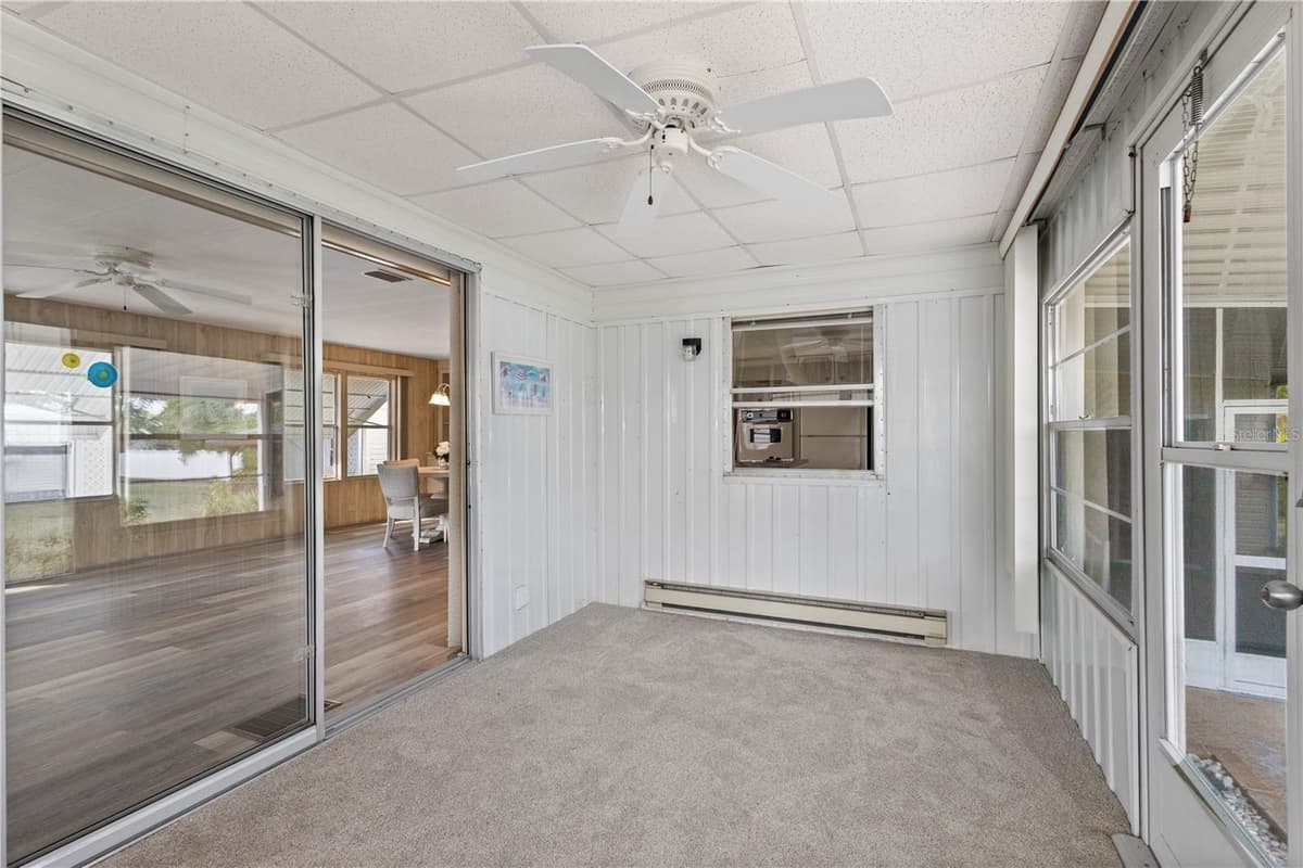 320 TROPIC DRIVE — photo 7 of 37