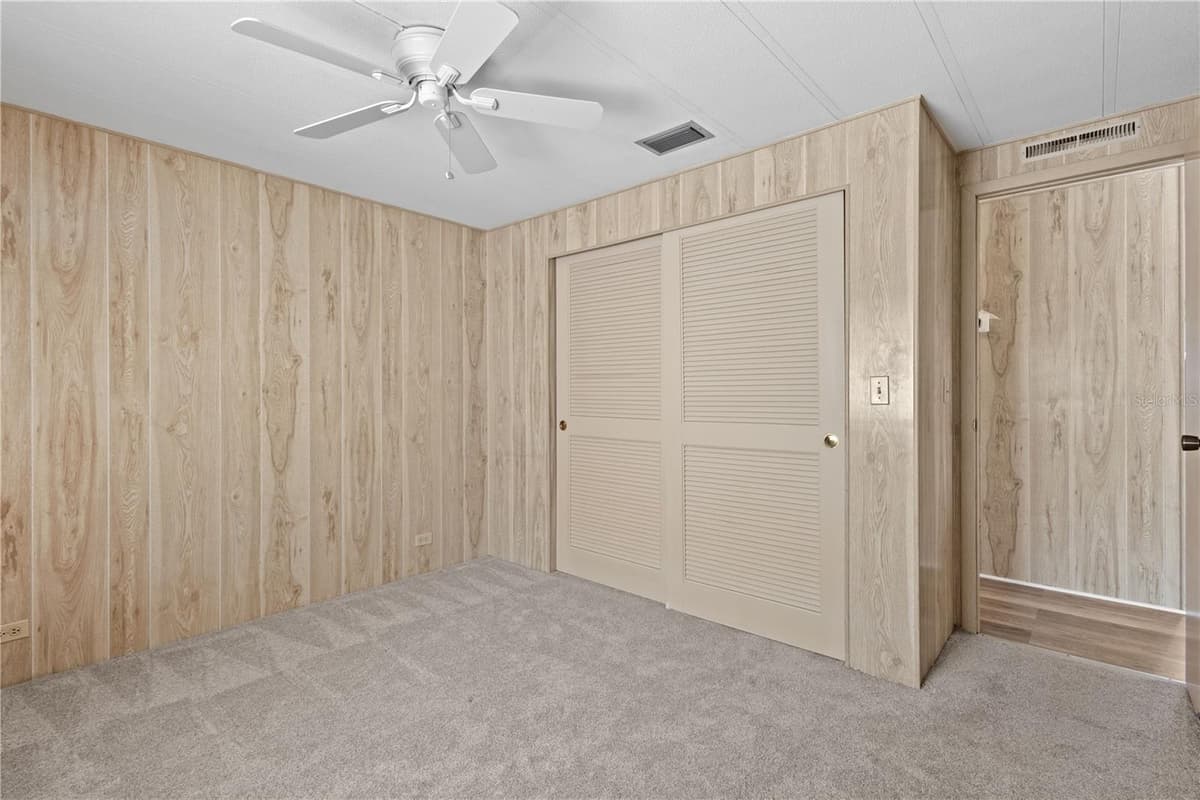 320 TROPIC DRIVE — photo 19 of 37