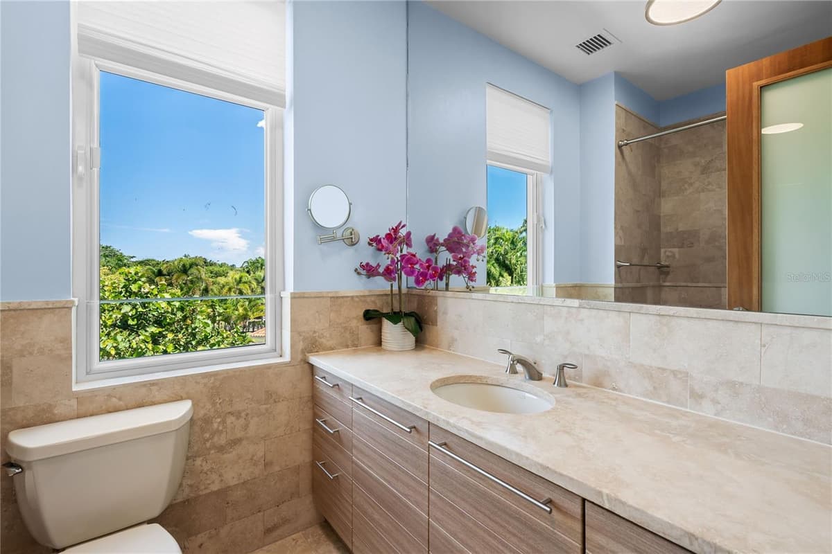 500 PLANTATION VILLAGE DRIVE — photo 26 of 37