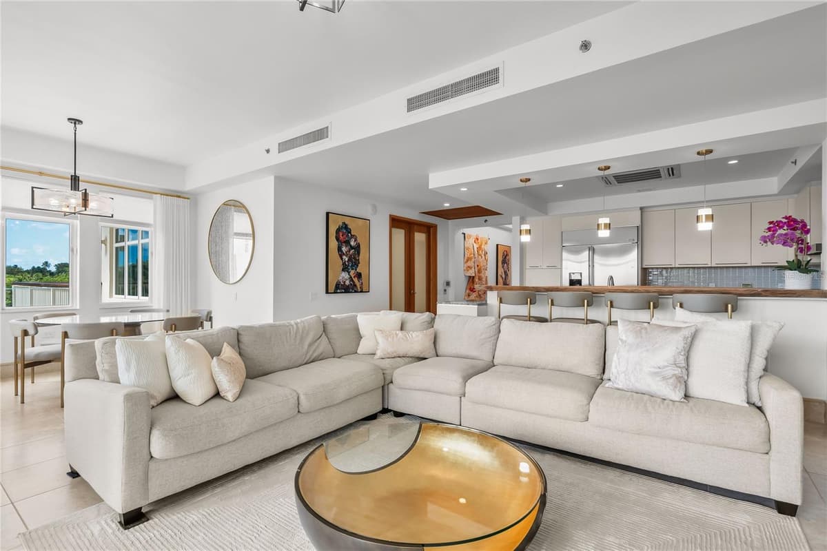 500 PLANTATION VILLAGE DRIVE — photo 1 of 37