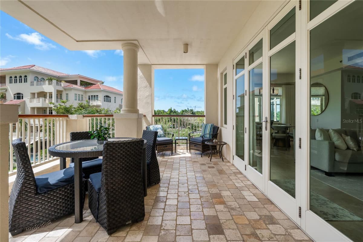 500 PLANTATION VILLAGE DRIVE — photo 16 of 37