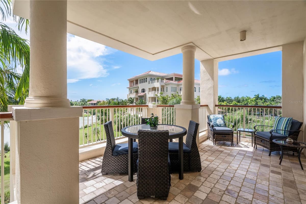 500 PLANTATION VILLAGE DRIVE — photo 13 of 37