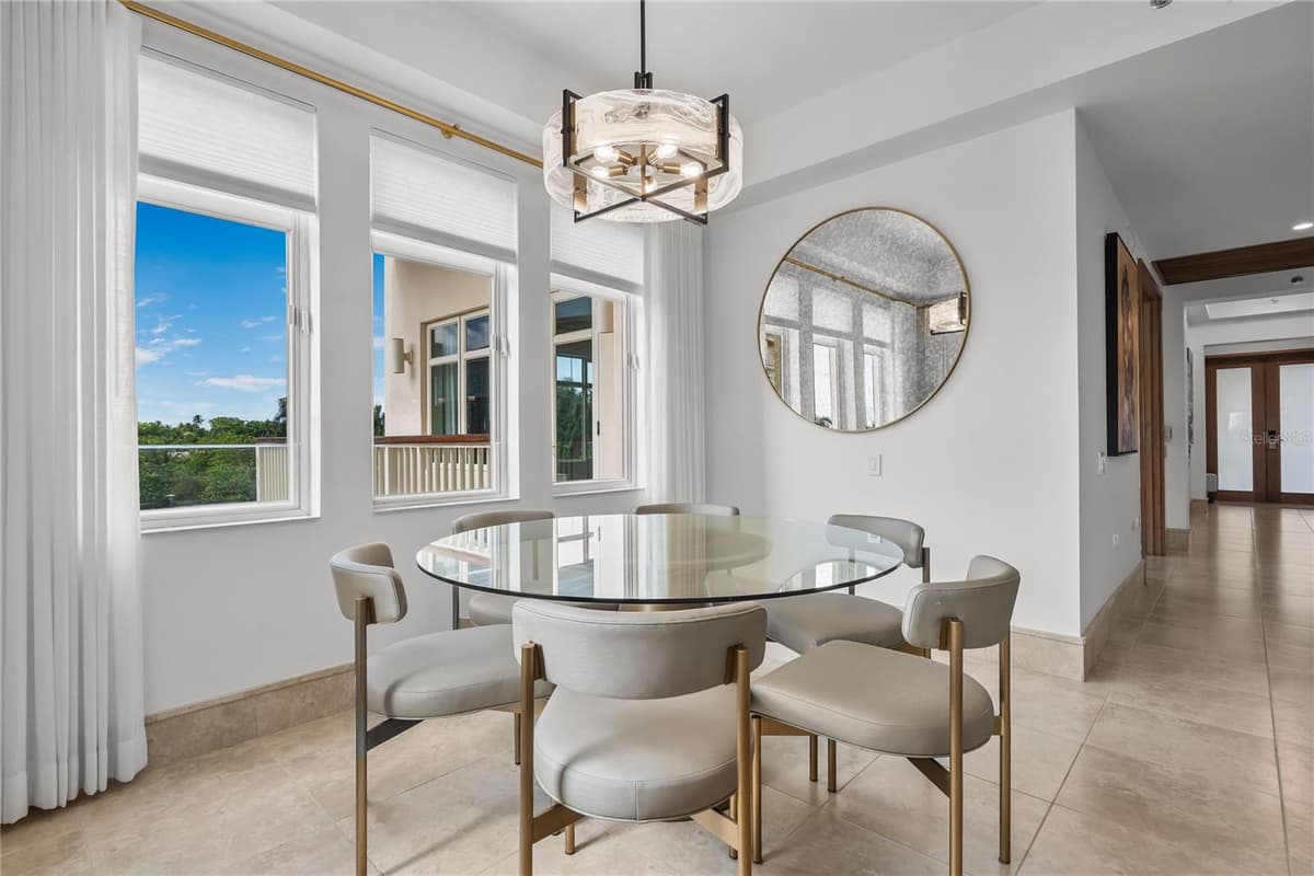 500 PLANTATION VILLAGE DRIVE — photo 11 of 37