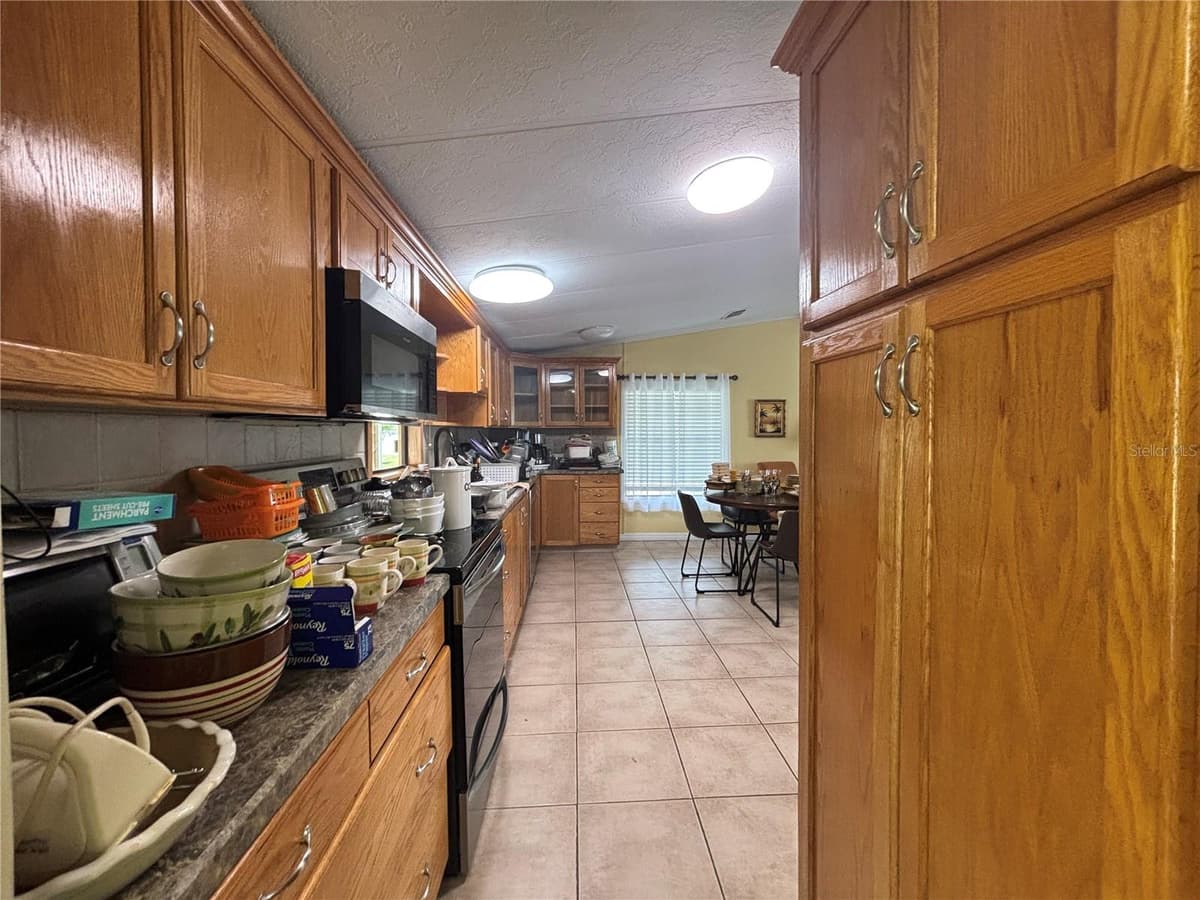 3963 PARWAY ROAD — photo 9 of 24