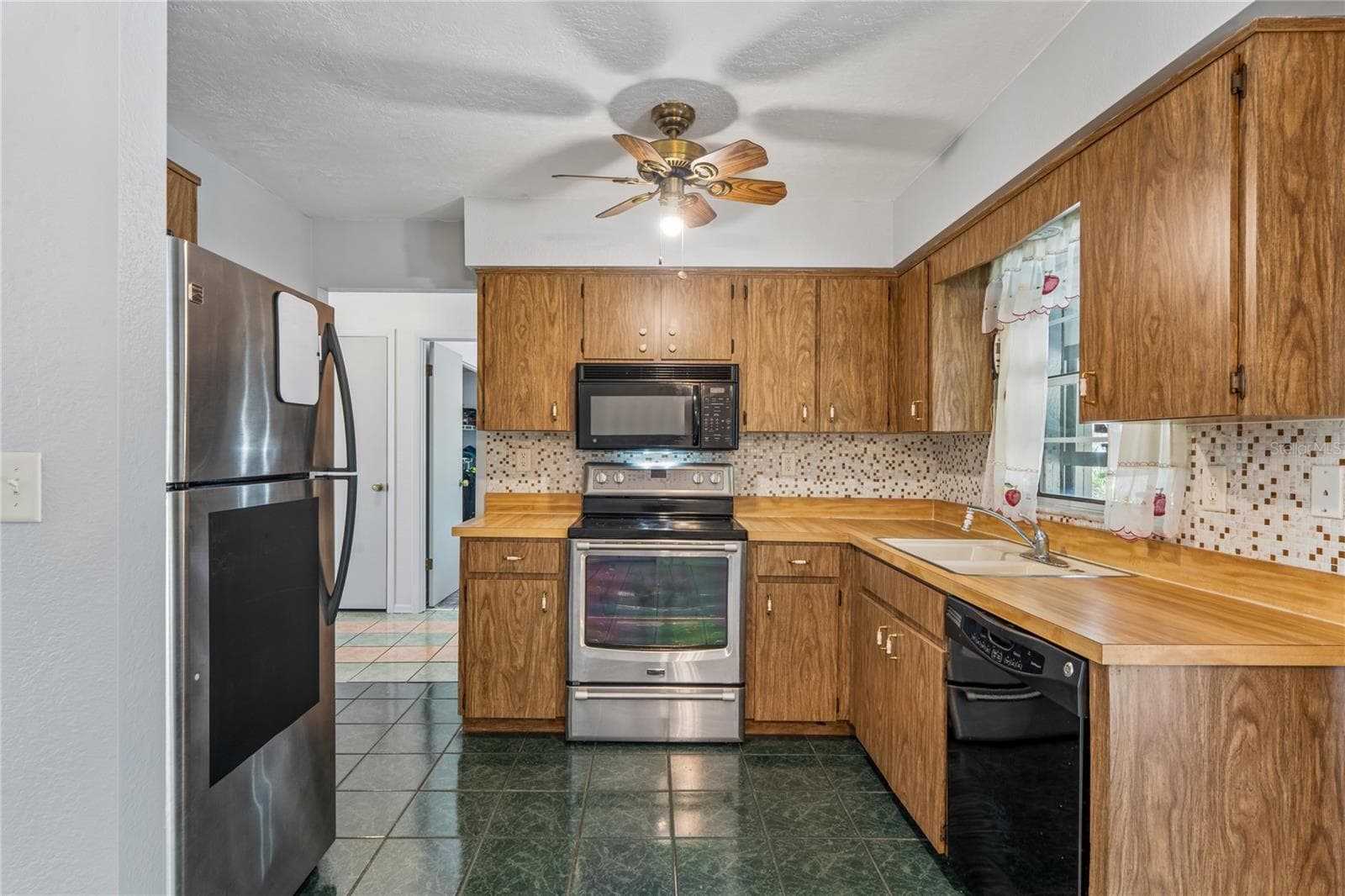 14345 MISSOURI SKYLARK ROAD — photo 10 of 47