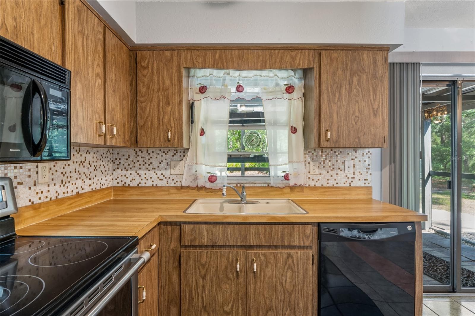 14345 MISSOURI SKYLARK ROAD — photo 12 of 47