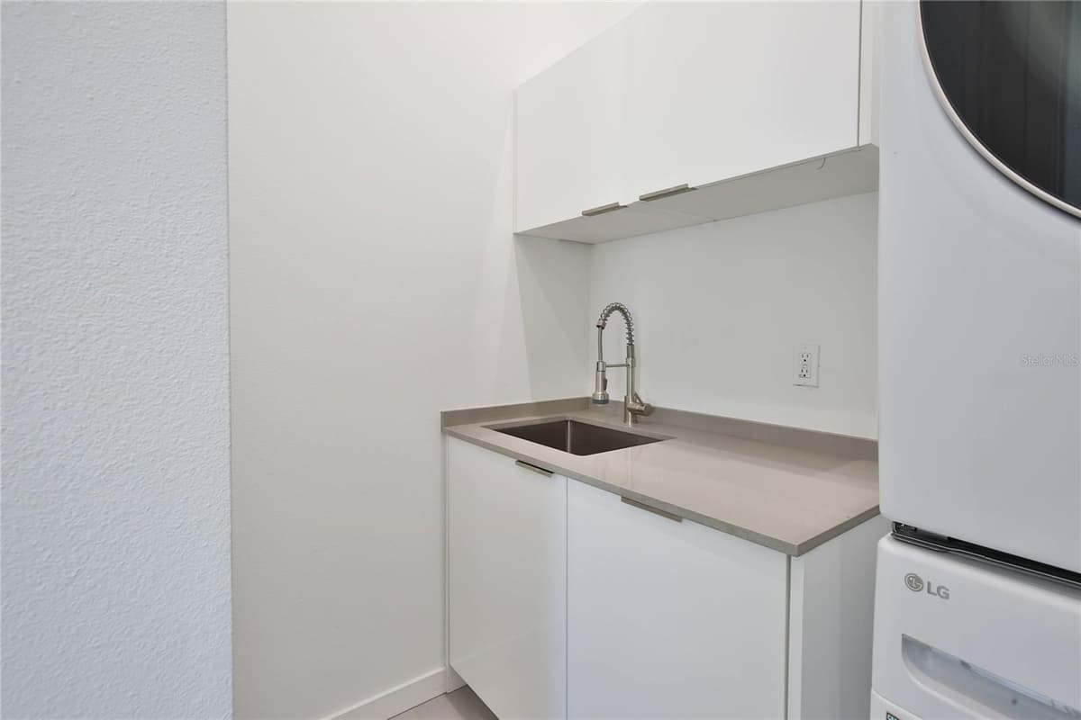 3939 HIGEL AVENUE — photo 44 of 65