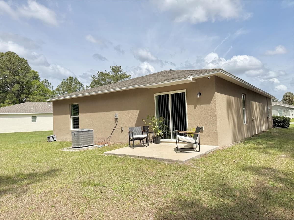 597 LIVE OAK LOOP — photo 3 of 17