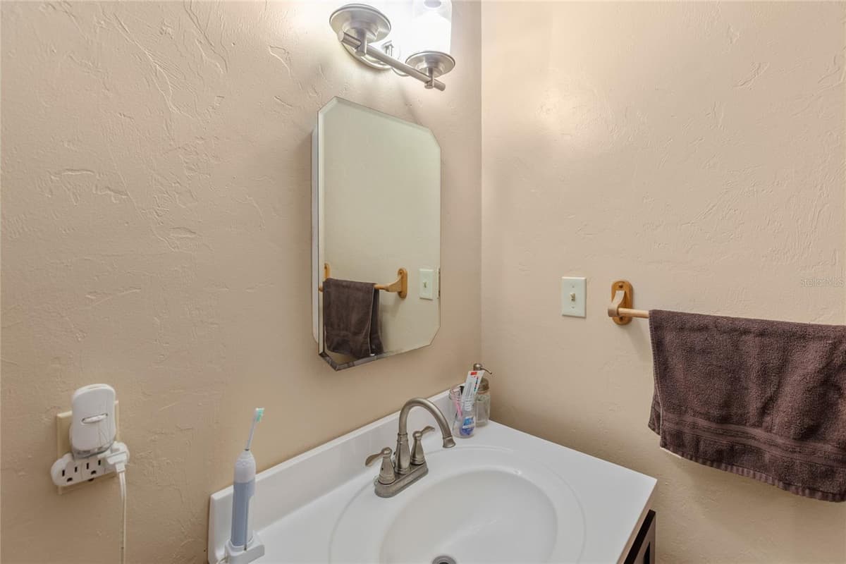11115 105TH STREET — photo 42 of 51