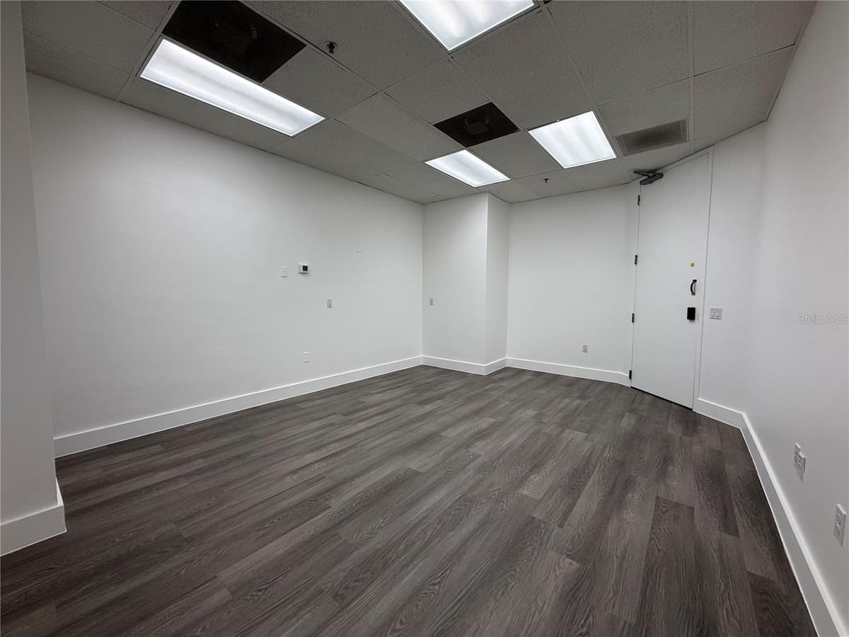 7345 SAND LAKE ROAD — photo 3 of 7