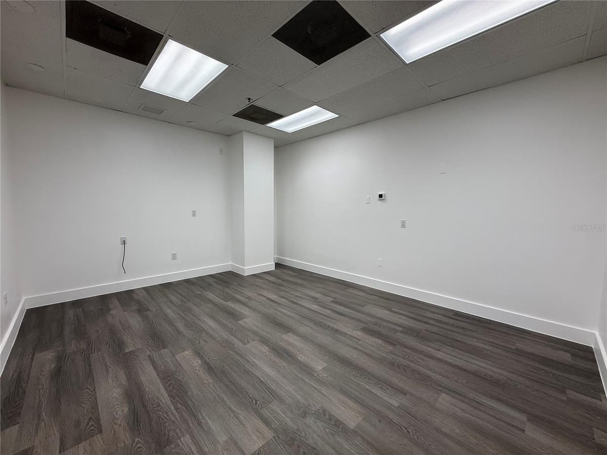 7345 SAND LAKE ROAD — photo 5 of 7