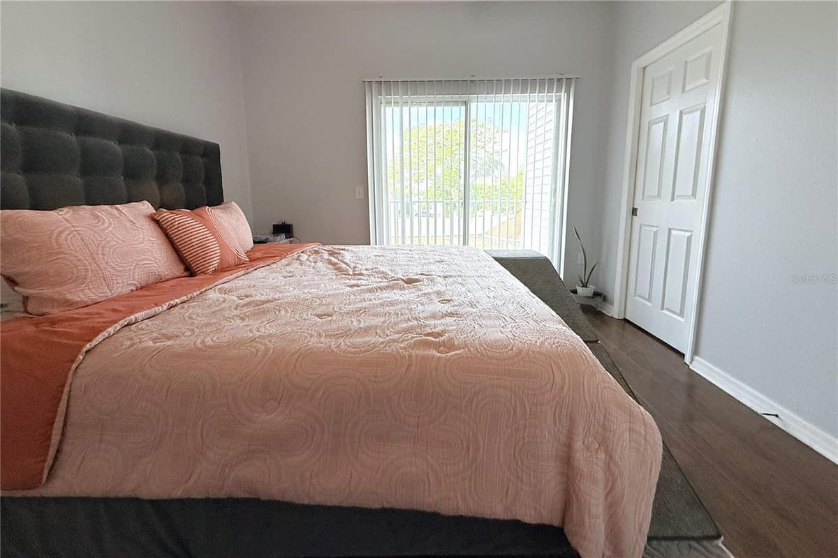 5307 TERRAZA COURT — photo 23 of 38
