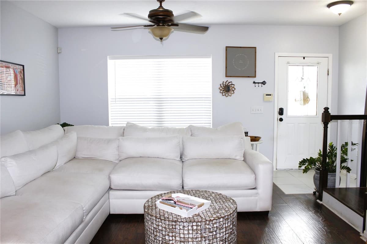 5307 TERRAZA COURT — photo 4 of 38