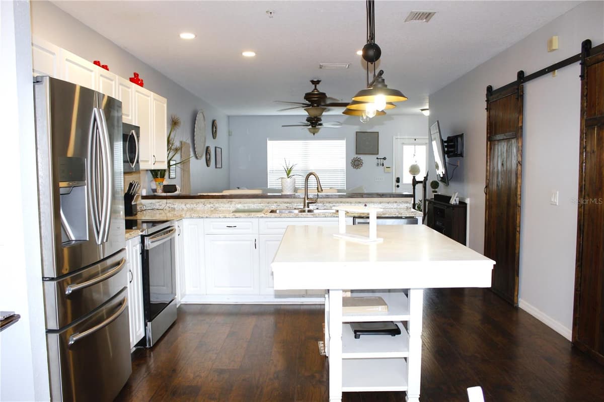 5307 TERRAZA COURT — photo 15 of 38