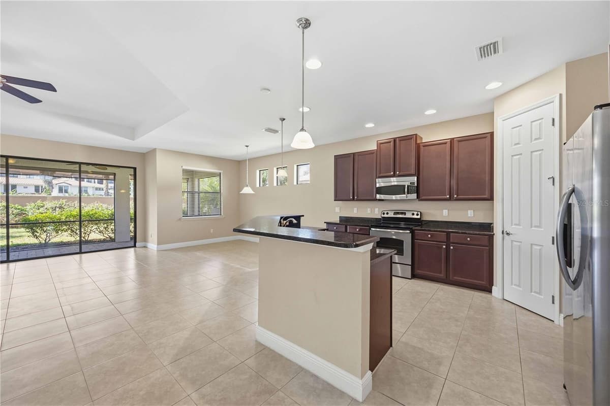 1122 CIELO COURT — photo 18 of 60