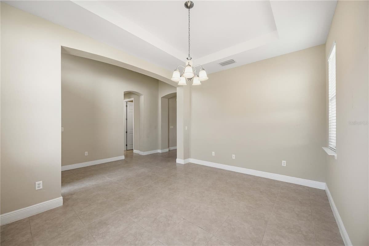 1122 CIELO COURT — photo 9 of 60