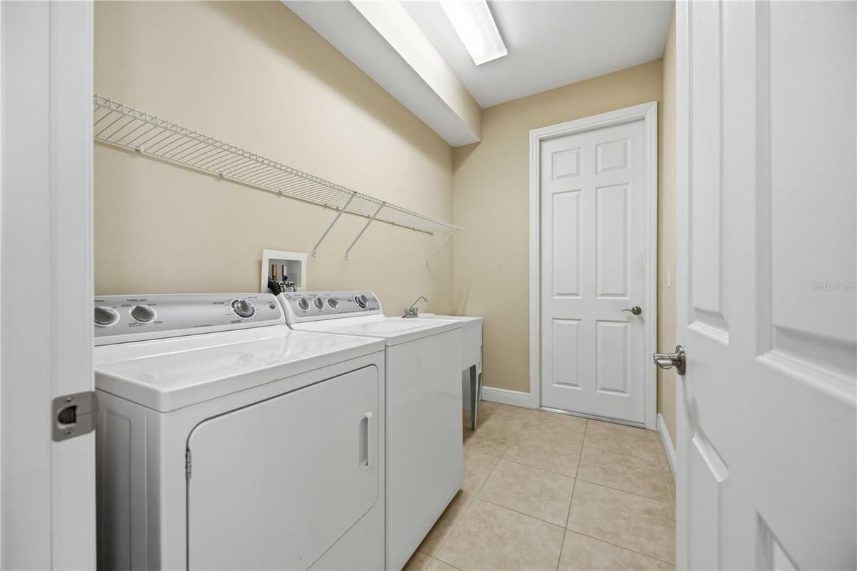 1122 CIELO COURT — photo 32 of 60