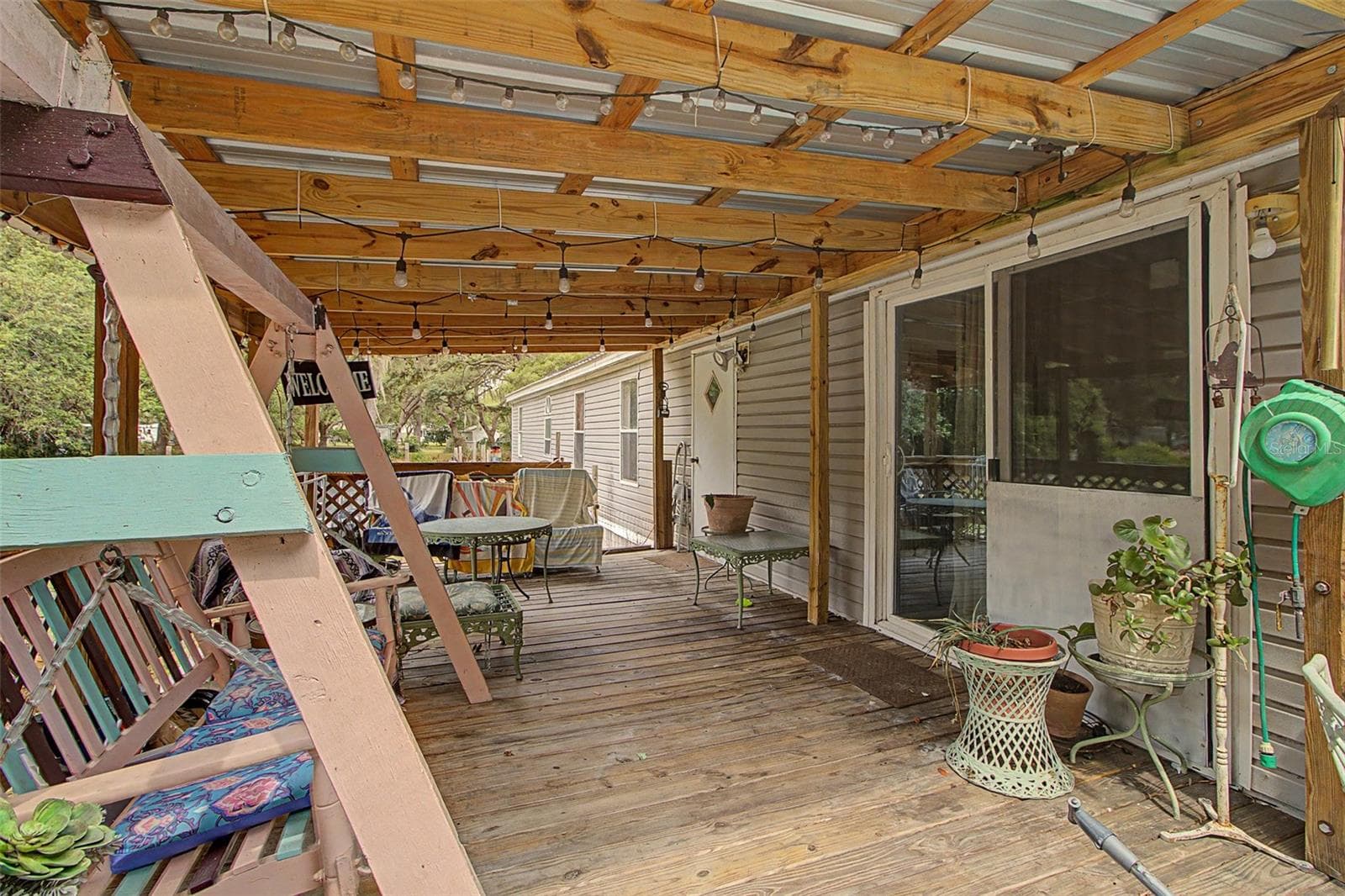 8186 WINDSONG STREET — photo 15 of 67