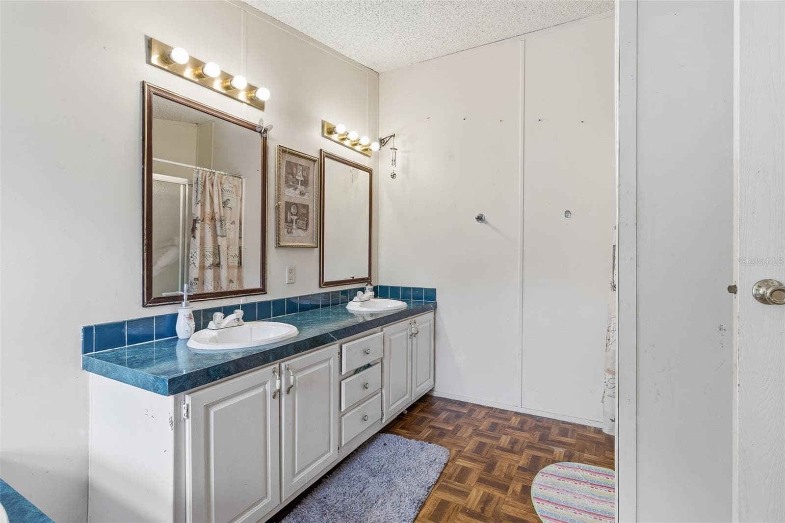 8186 WINDSONG STREET — photo 35 of 67