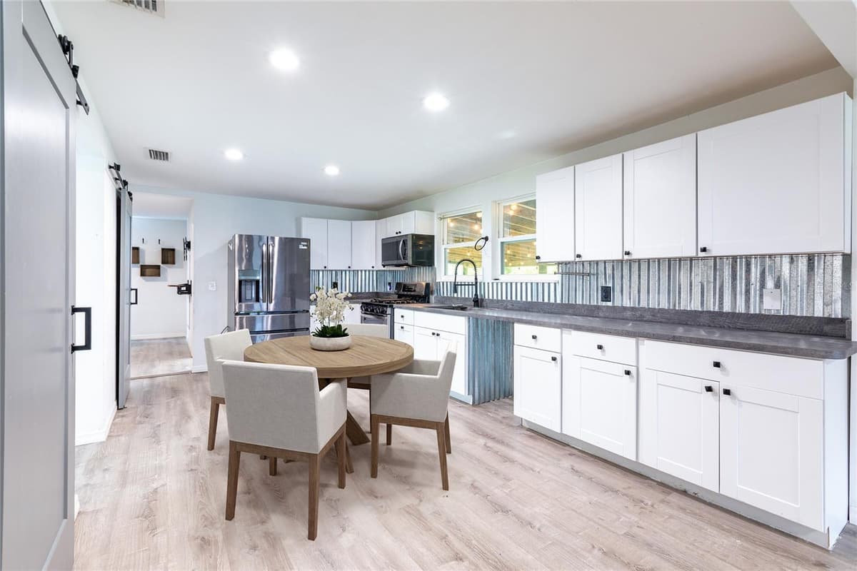 408 ORANGE STREET — photo 9 of 29