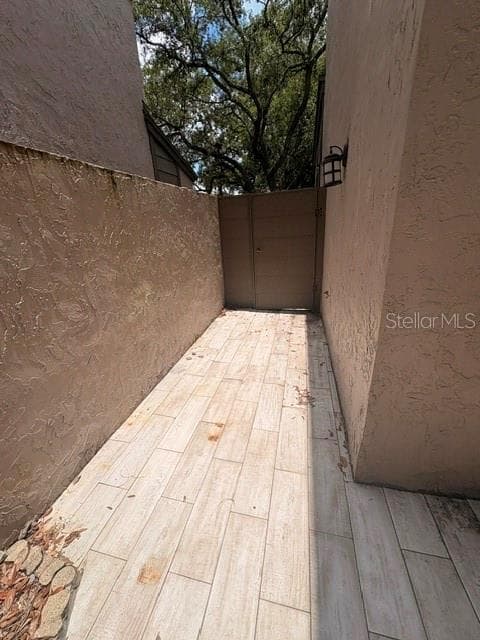 459 MEADOWOOD BOULEVARD — photo 2 of 26