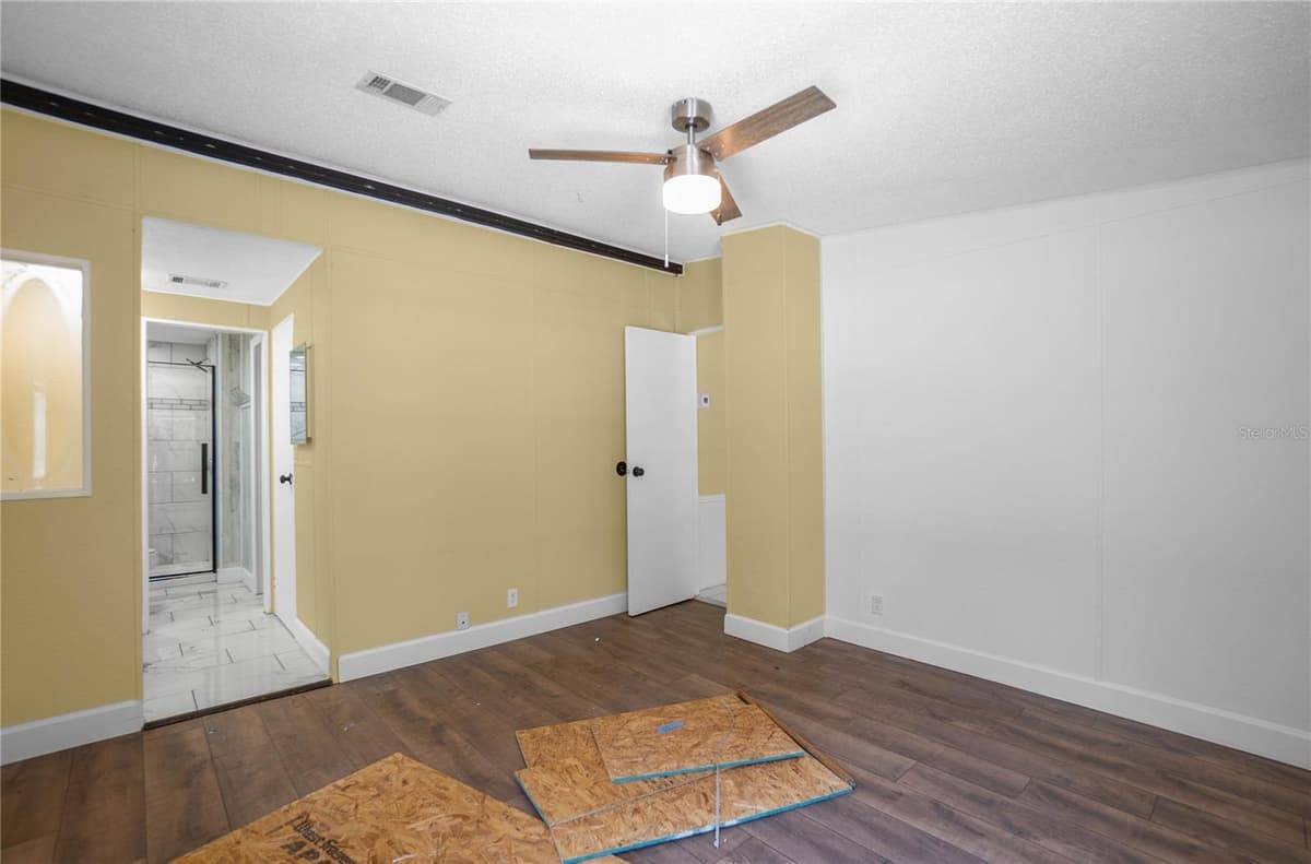 6550 DEBRA AVENUE — photo 16 of 44
