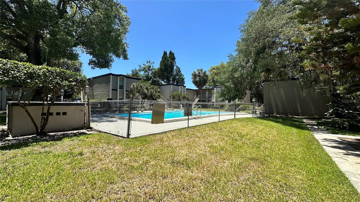165 PICARDY VILLA CIRCLE — photo 12 of 14