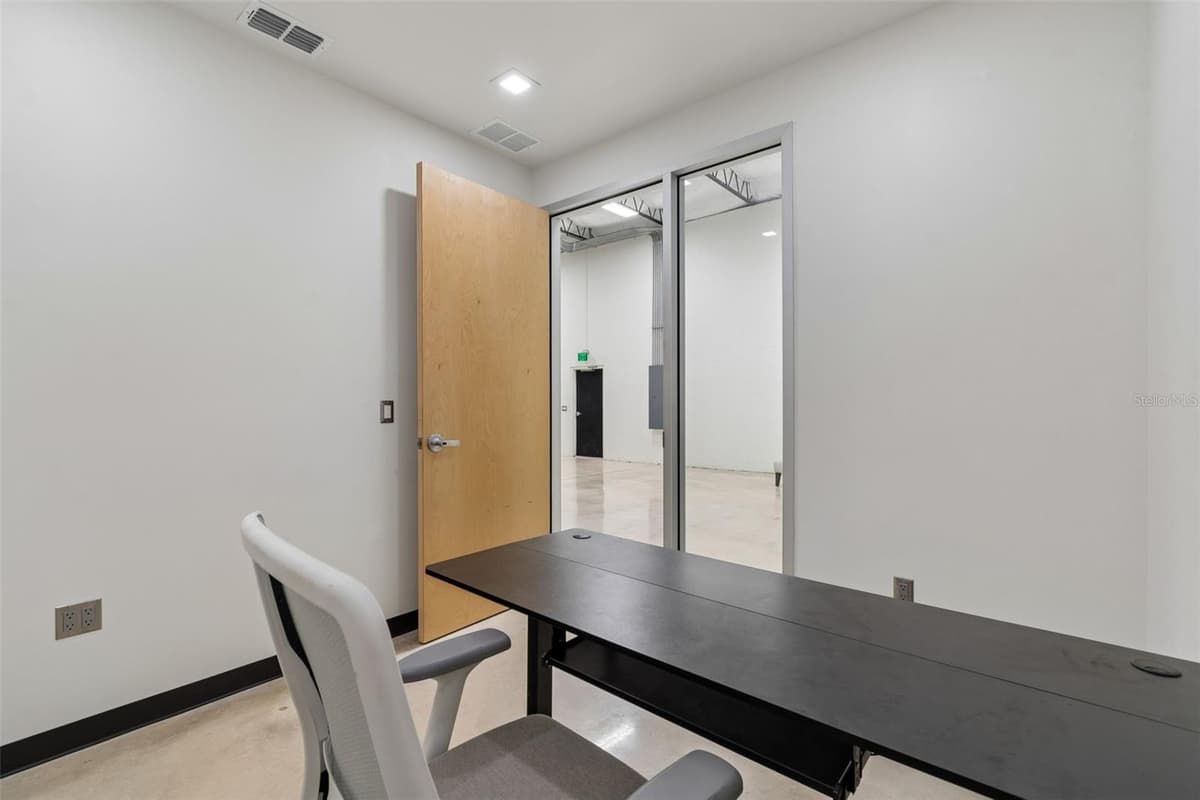 15552 US 301 — photo 24 of 27