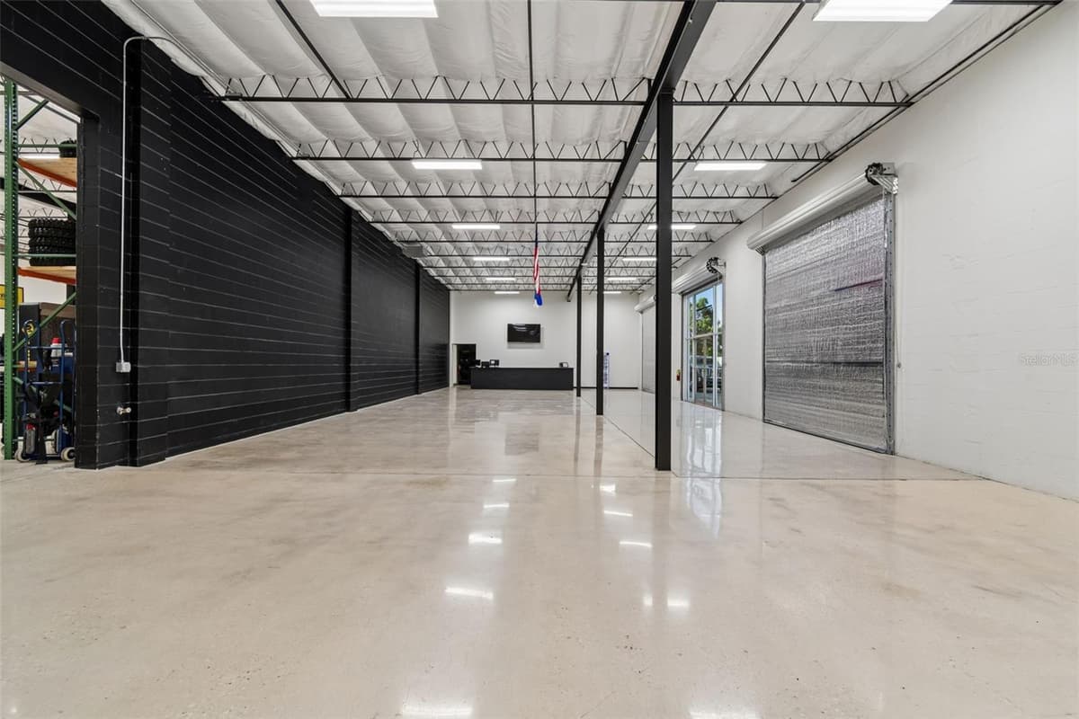 15552 US 301 — photo 4 of 27