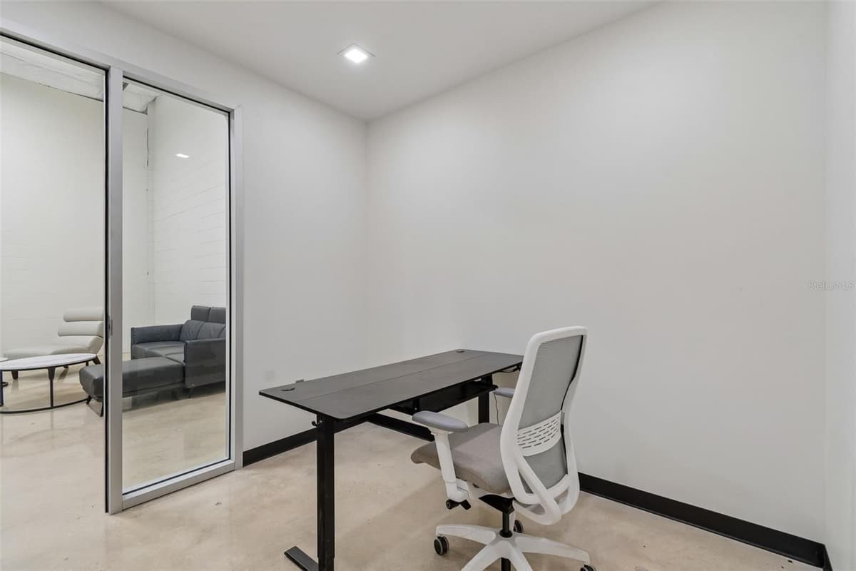 15552 US 301 — photo 23 of 27