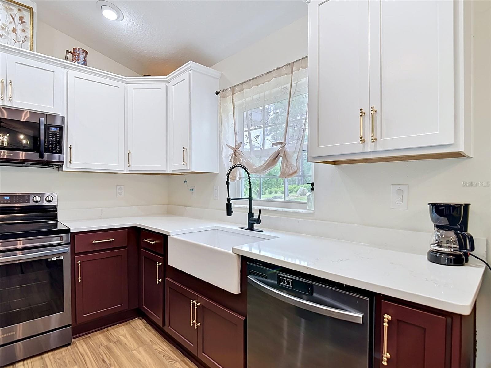 15204 GANSTER DRIVE — photo 16 of 49