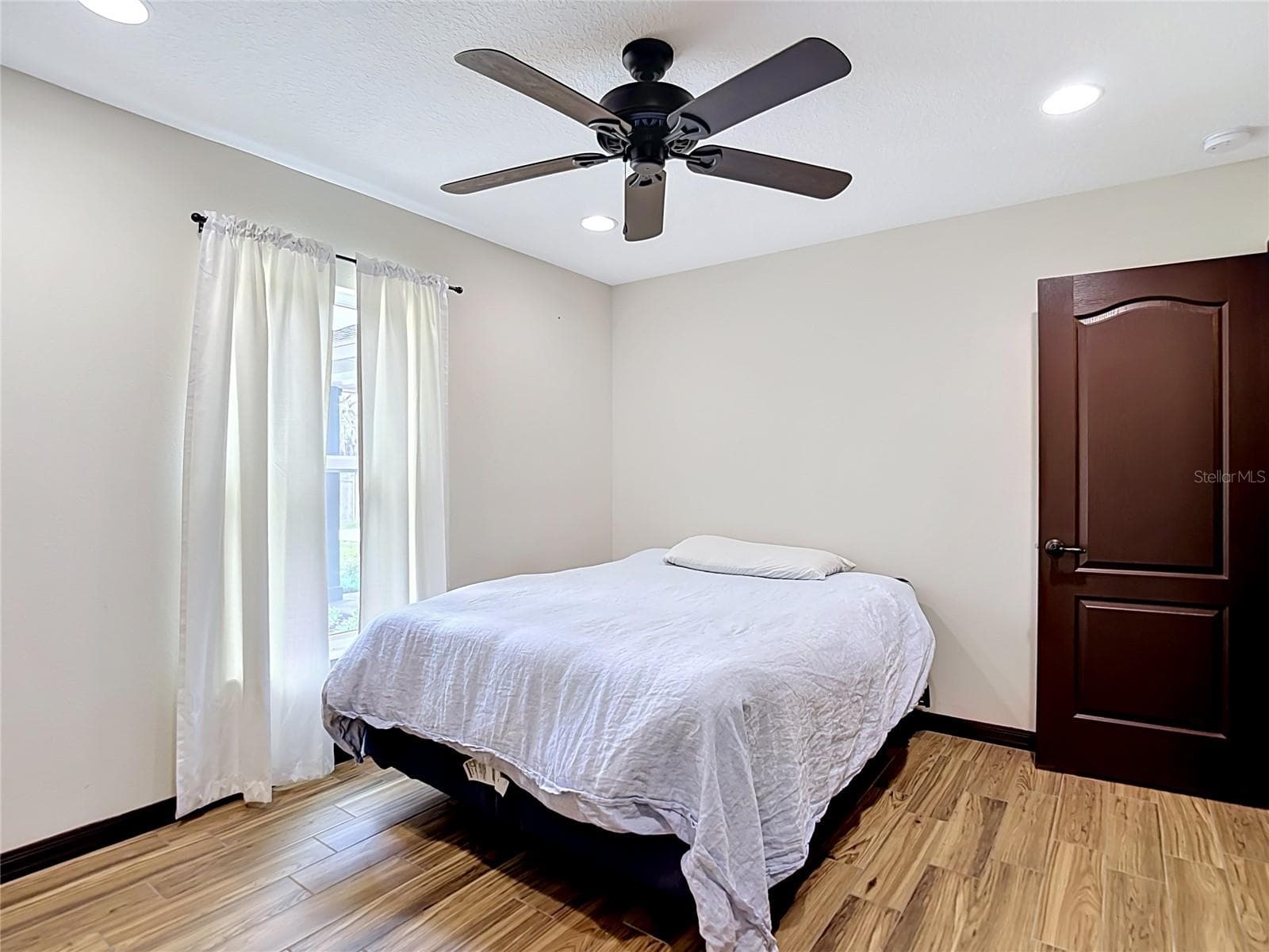 15204 GANSTER DRIVE — photo 30 of 49