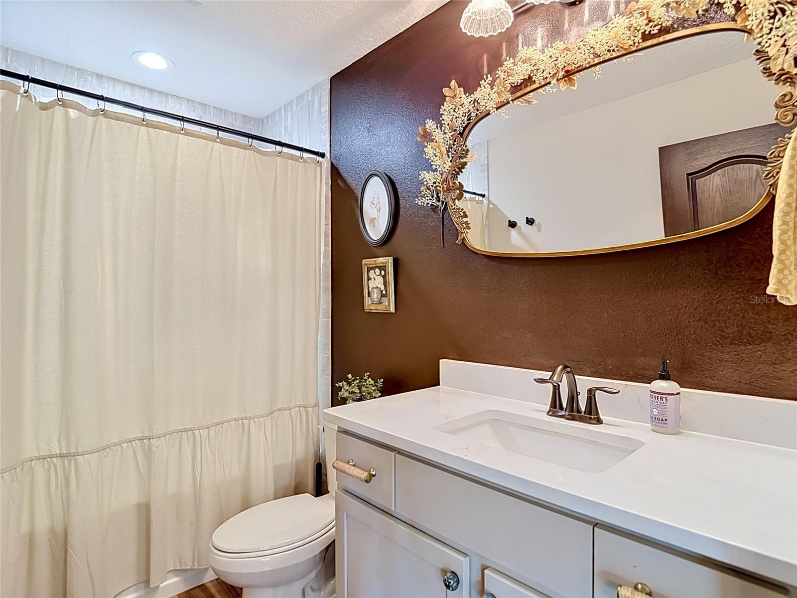15204 GANSTER DRIVE — photo 27 of 49
