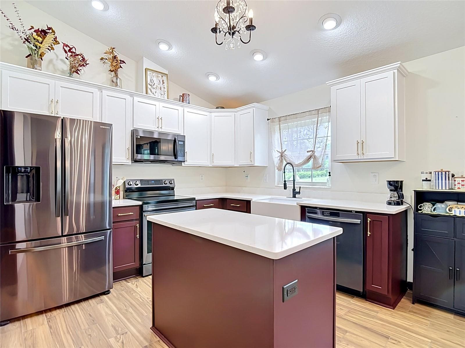 15204 GANSTER DRIVE — photo 15 of 49