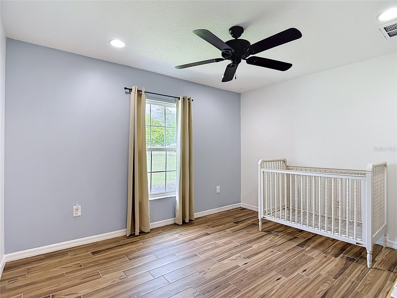 15204 GANSTER DRIVE — photo 24 of 49