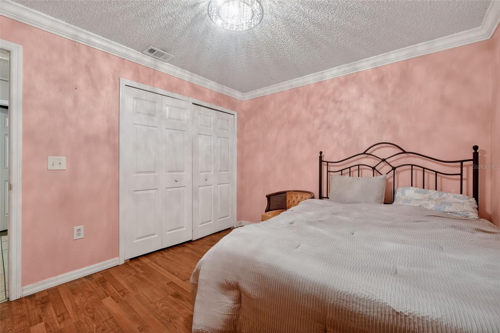253 WILLIAMS AVENUE — photo 14 of 33
