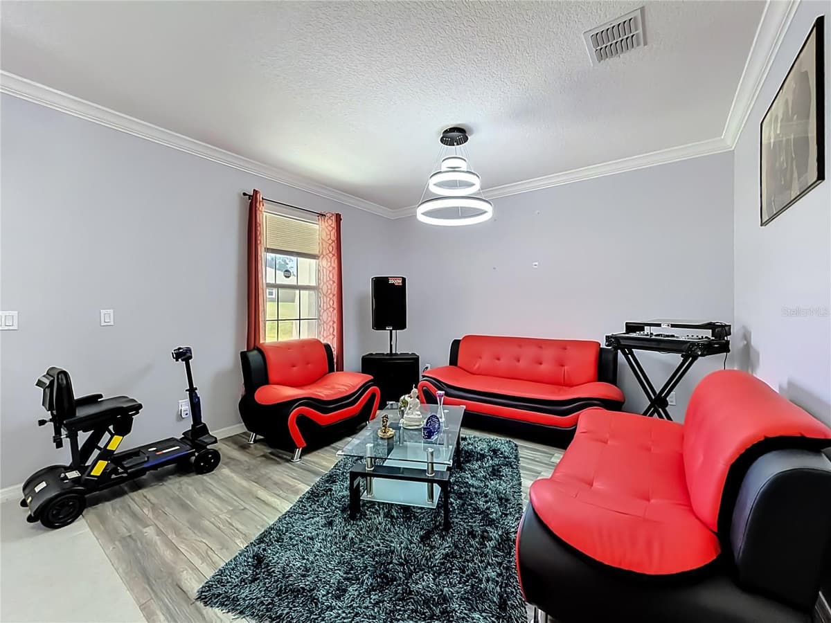 15523 GEMINI DRIVE — photo 11 of 81