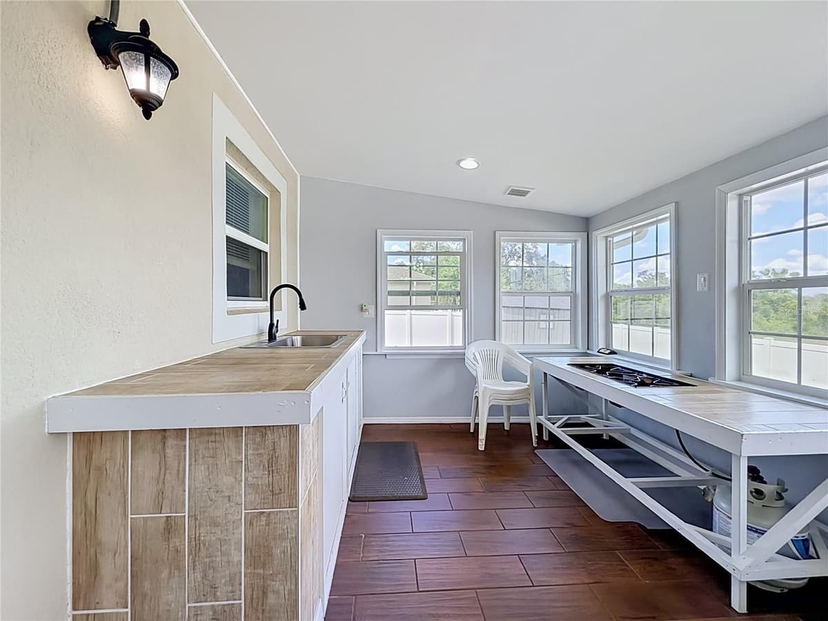 15523 GEMINI DRIVE — photo 63 of 81