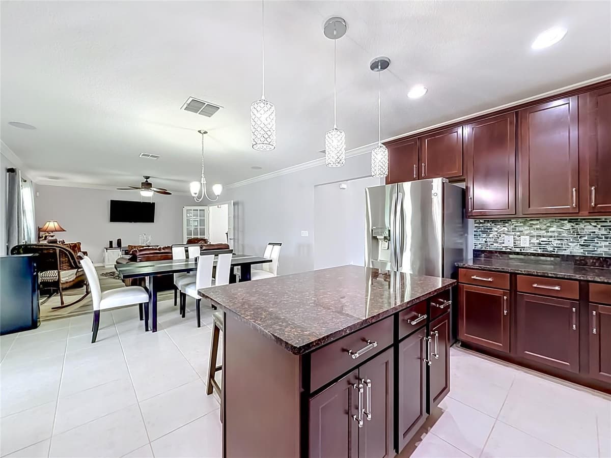 15523 GEMINI DRIVE — photo 33 of 81