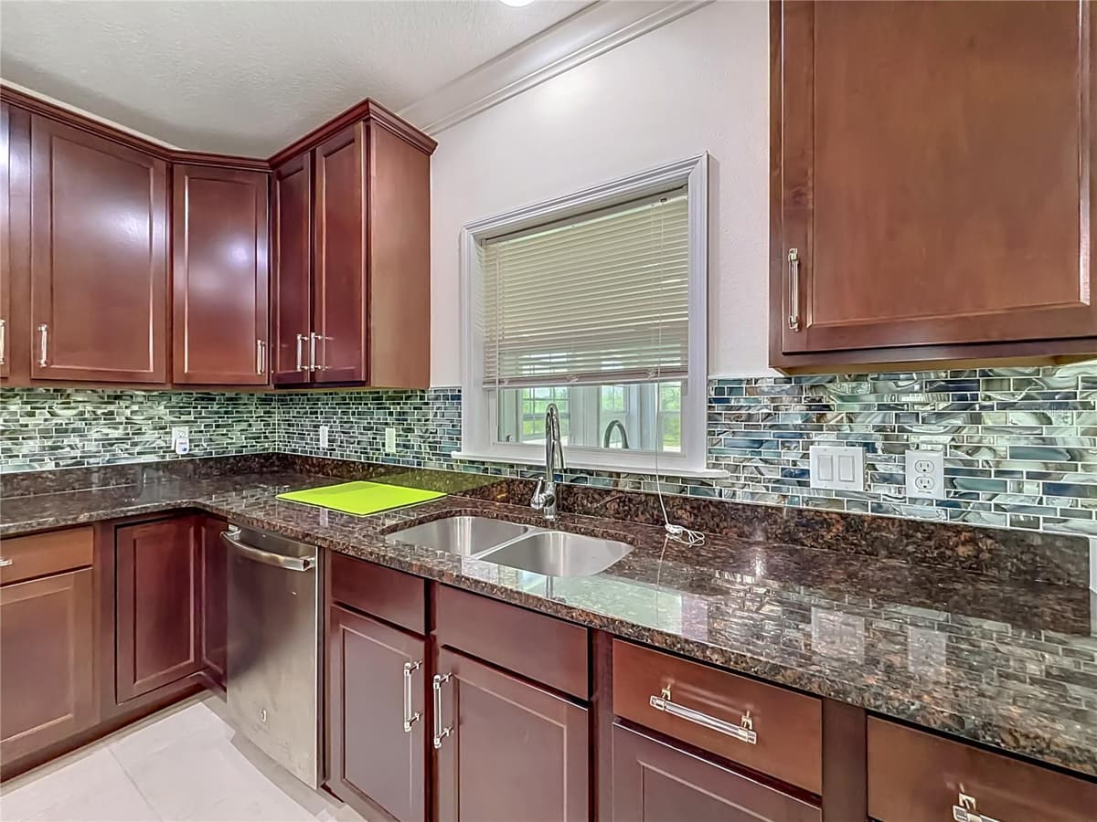 15523 GEMINI DRIVE — photo 30 of 81
