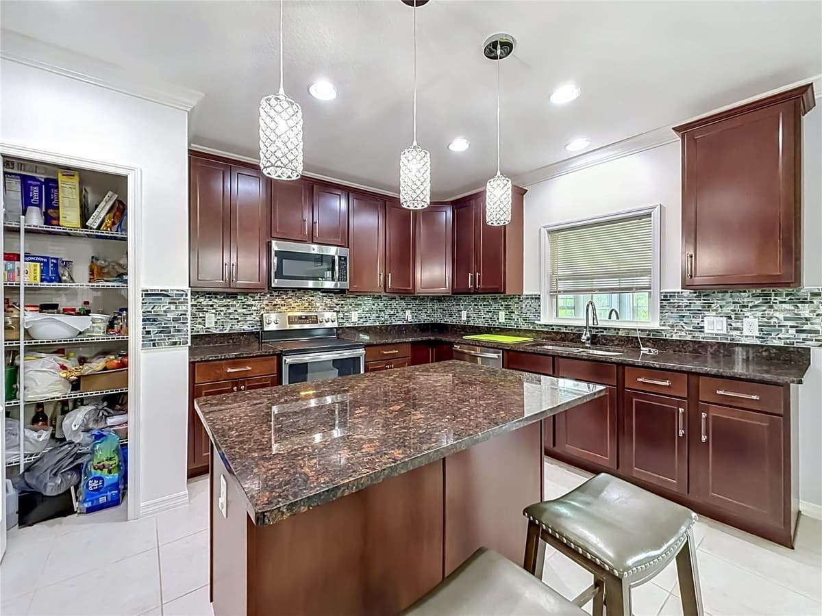 15523 GEMINI DRIVE — photo 27 of 81