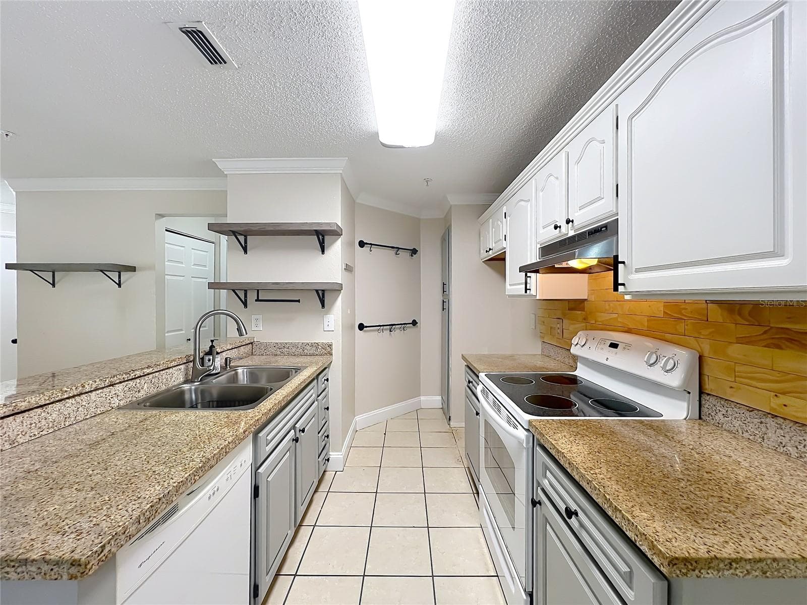 615 DORY LANE — photo 18 of 42
